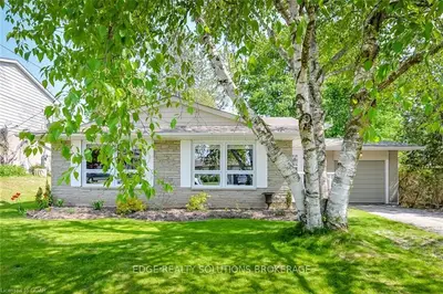 583 Mcalister Street, Centre Wellington, On N1m 2g8