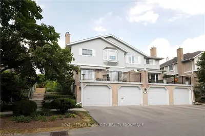 108 Woodlawn Road E 1, Guelph, On N1e 1b7