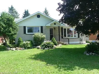 454 Arthur Street, Wellington North, On N0g 2l3