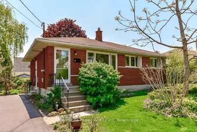18 Chester Street, Guelph, On N1h 1k6