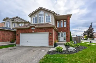 1 Henderson Drive, Guelph, On N1e 0a1