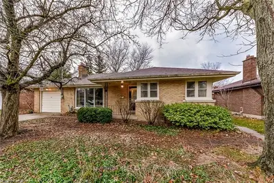 23 Caledonia Street, Guelph, On N1g 1c4