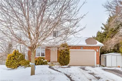956 Kelsowood Lane, Centre Wellington, On N1m 3k6