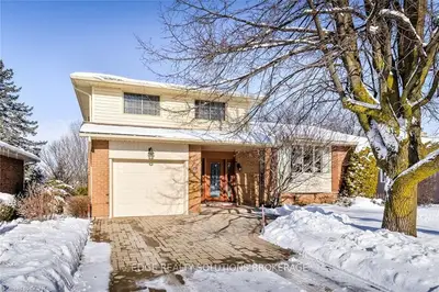19 Grandview Avenue N, Centre Wellington, On N1m 2t9