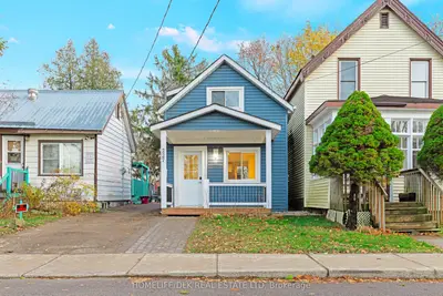 Detached in Brockville