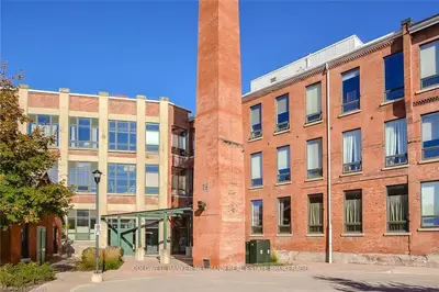 26 Ontario Street 325, Guelph, On N1e 3b1
