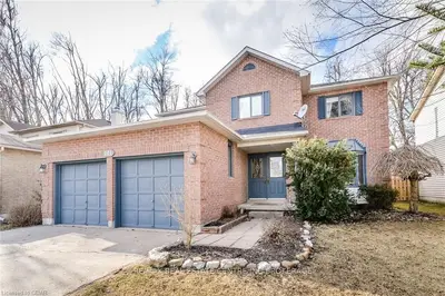 301 Elizabeth Crescent, Centre Wellington, On N1m 3n1