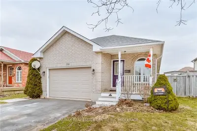 534 Mctavish Street, Centre Wellington, On N1m 3p9