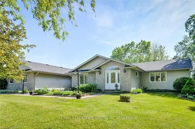 121030 County Rd 5, East Garafraxa, On, L9w 6z2