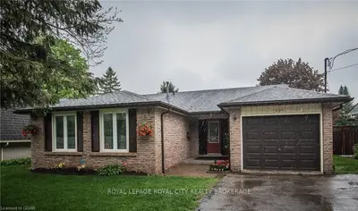 404 Woodlawn Road E, Guelph, On N1e 6l2