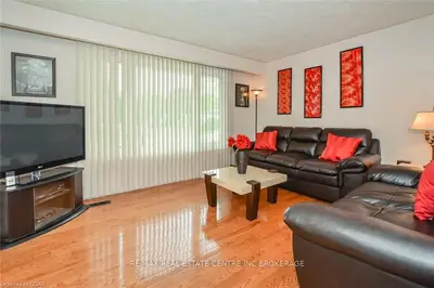 26 Carter Drive, Guelph, On N1e 1x7