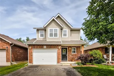 84 Gibbons Drive, Centre Wellington, On N1m 3v8