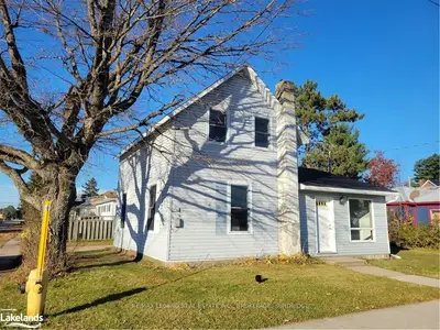 19 MONTREAL Avenue, South River, ON P0A 1X0