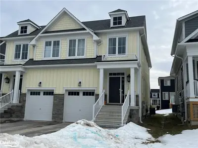 133 Sycamore Street, Blue Mountains, ON L9Y 0R4