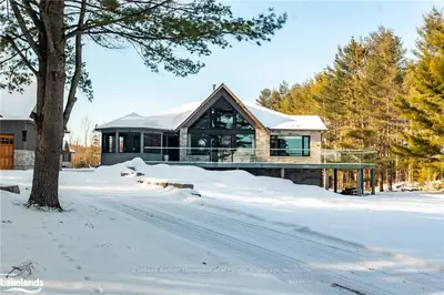 112 FITZGERALD Drive, Huntsville, ON P0B 1M0