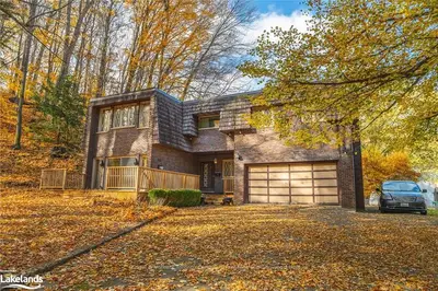 54 1ST Street W, Owen Sound, ON N4K 2E6