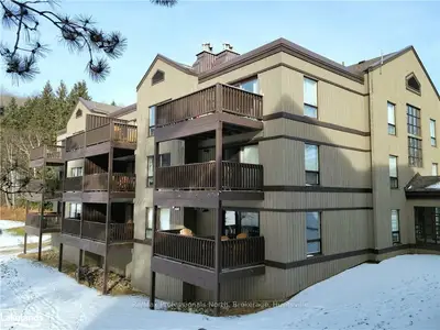 1235 DEERHURST Drive 55-203, Huntsville, ON P1H 2E8