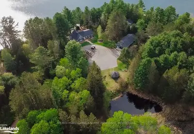 1038 Mary Roberts Road, Lake Of Bays, On P0b 1a0
