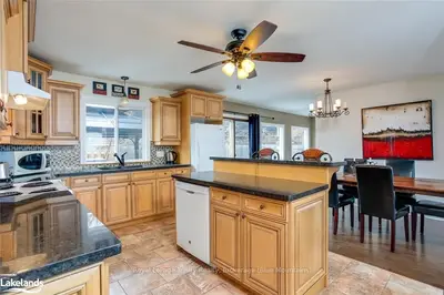 106 LAKESHORE Road E, Blue Mountains, ON L9Y 0N2
