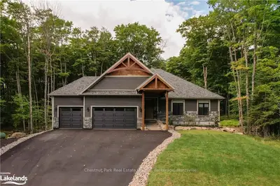 42 ROYAL OAK Crescent, Huntsville, ON P1H 0A8