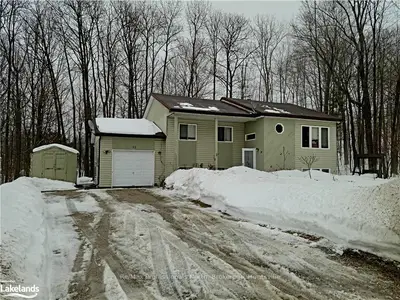 22 GREAVES Avenue, Huntsville, ON P1H 1V2
