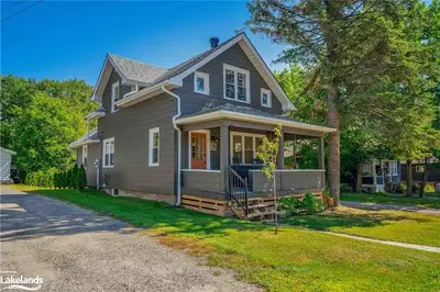 61 CHURCH Street, Parry Sound, ON P2A 1Y8