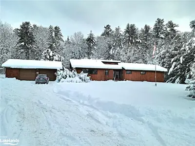 525 HWY 141, Huntsville, ON, P0B 1M0