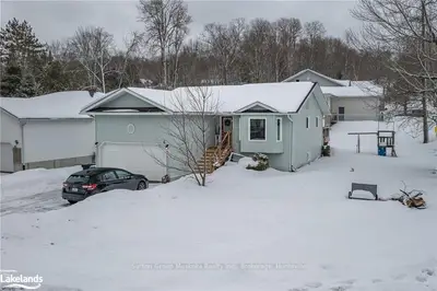 6 GREAVES Avenue, Huntsville, ON P1H 1V2