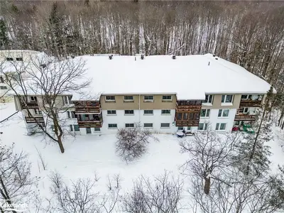 26 HERMAN Avenue 25, Huntsville, ON P1H 1J6
