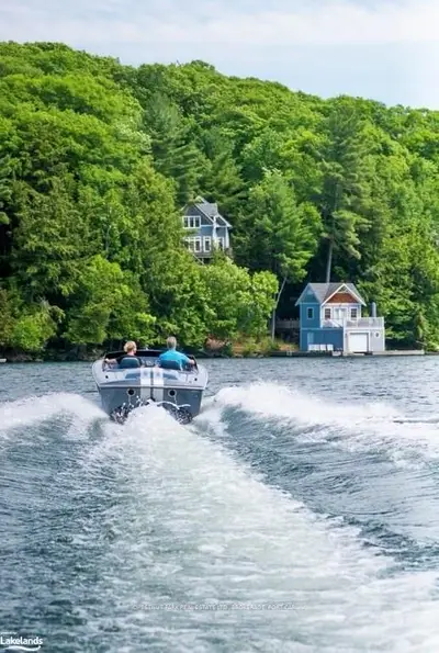 1015 AVON Lane, Muskoka Lakes, ON P0B 1J0