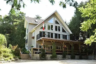 160 & 164 Pellisier Street, Grey Highlands, On N0c 1e0