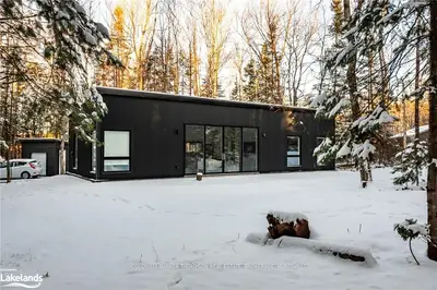 451 SOUTH LANCELOT Road, Huntsville, ON P0B 1M0