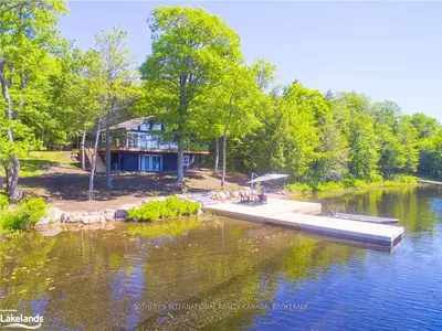 1027 WALTON Drive, Muskoka Lakes, ON P0C 1H0