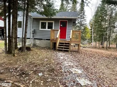 61 Robert Road W, Huntsville, On P1h 1l4