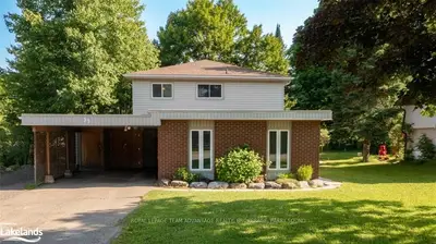 33 MARION Avenue, Parry Sound, ON P2A 1B8