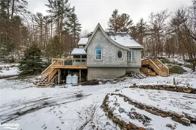92 ALLENSVILLE Road, Huntsville, ON P0B 1M0