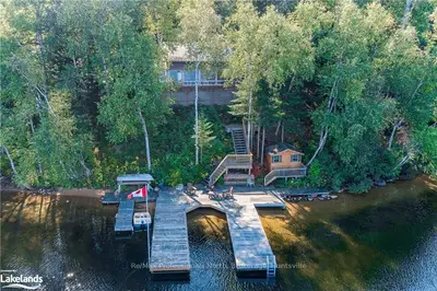 1040 LIVINGSTON Lane, Lake of Bays, ON P0A 1H0