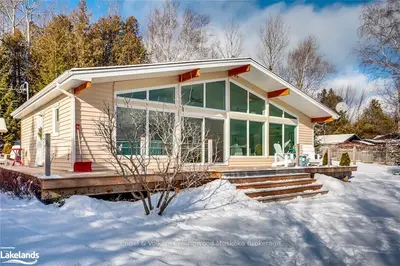 121 Captains Court, Meaford, ON N4L 1W5