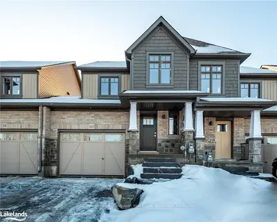 40 EAGLECREST Avenue, Huntsville, ON P1H 0G5