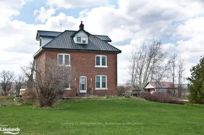 496758 2 Grey Road, Blue Mountains, On N0h 1j0
