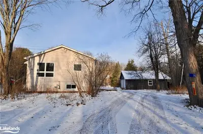 95 HILLTOP Drive, Huntsville, ON P1H 1C4