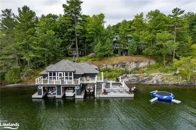 1037 Elgin House Road, Muskoka Lakes, ON P0B 1J0