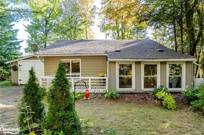 1124 TORRANCE Road E, Muskoka Lakes, ON P0C 1M0