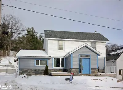 29 CASCADE Street, Parry Sound, ON P2A 1J8