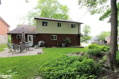 147 Isabella Street, Parry Sound, On P2a 1n3