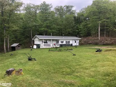 74 OLD MUSKOKA Road N, Machar, ON P0A 1X0