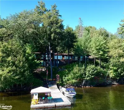 1427 TOWN LOT Road, Algonquin Highlands, ON K0M 1J1