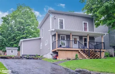 25 CORA Street E, Huntsville, ON P1H 1P6