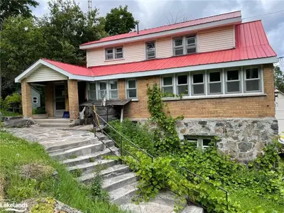 105 Brunel Road, Huntsville, On P1h 1h4