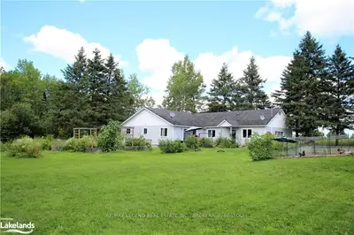 5930 534, Parry Sound Remote Area, ON, P0H 2R0